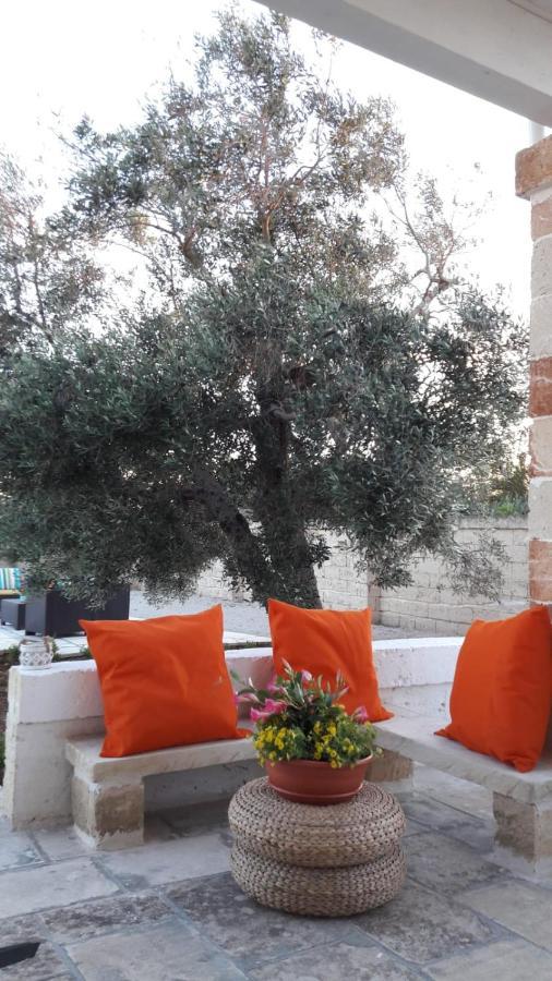 La Dimora Dei Conti Bed & Breakfast Collemeto Exterior photo